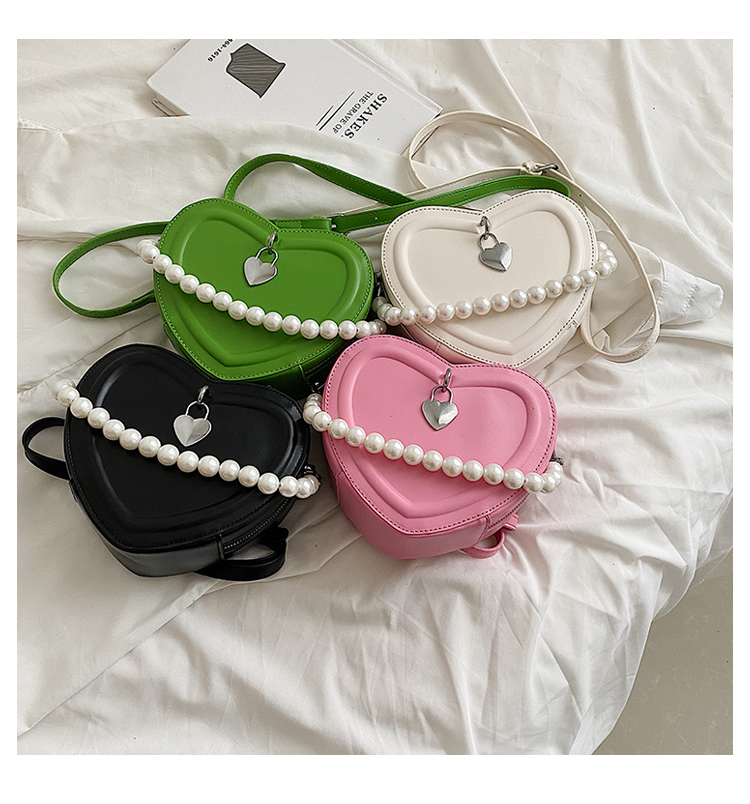 Heart-Shaped-Pearl-Chain-Purses-and-Handbags-for-Women-Designer-Ladies-Shoulder-Bag-Party-Clutch-Fashion-4.jpg